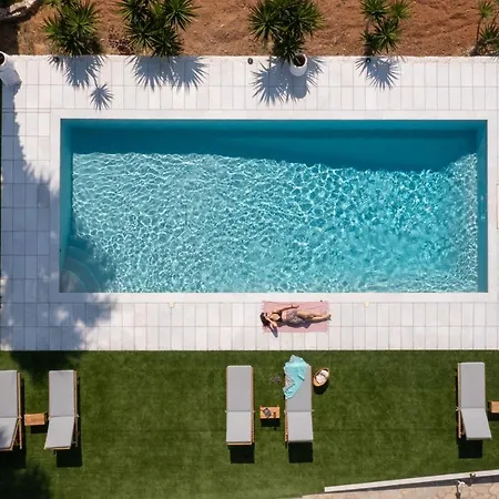 Sunrise Luxury Apartments & Suites *