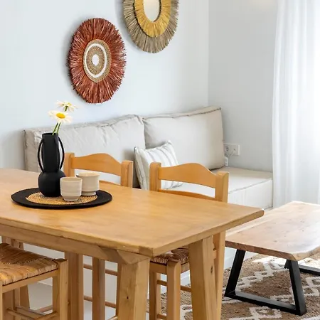 Sunrise Luxury Apartments & Suites Apartment