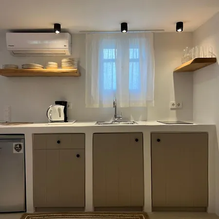 Sunrise Luxury Apartments & Suites